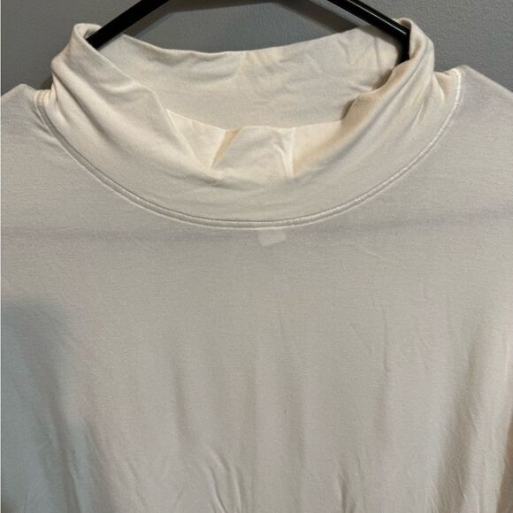 Athleta Weekender Tunic - Picture 4 of 12